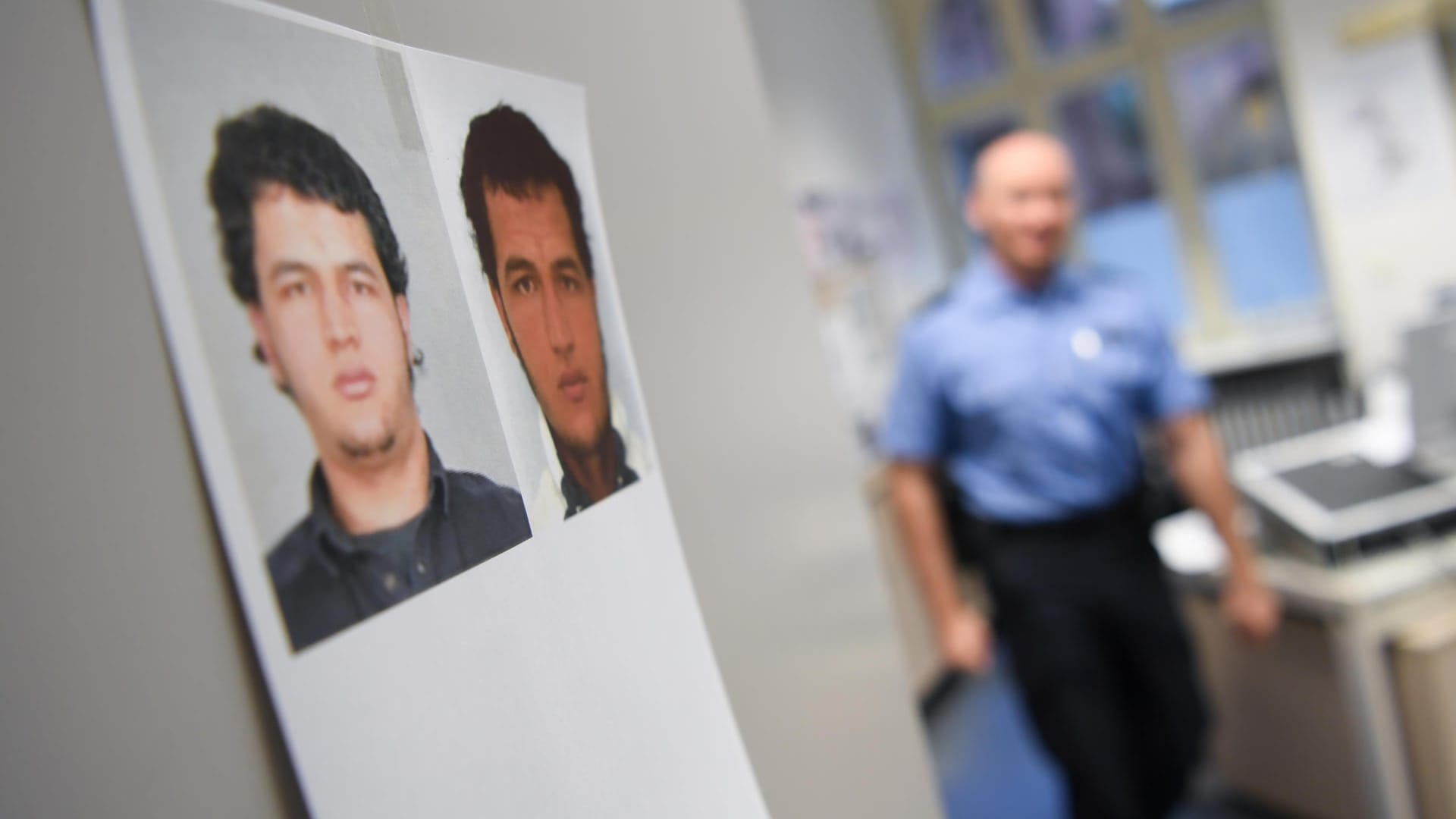 Die IS-Terrormiliz habe "das besondere Potenzial" Amris erkannt, heißt es unter Berufung auf Ermittlerkreise. Die IS-Terrormiliz habe "das besondere Potenzial" Amris erkannt, heißt es unter Berufung auf Ermittlerkreise.