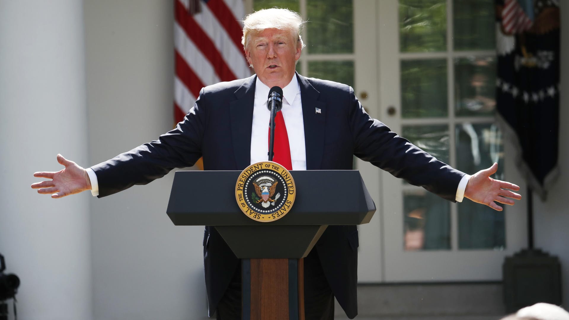 US-Präsident Donald Trump spricht im Rosengarten des Weißen Haus in Washington zum Pariser Klimaabkommen.