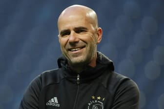 Peter Bosz ist erst seit vergangenem Jahr Trainer bei Ajax Amsterdam.