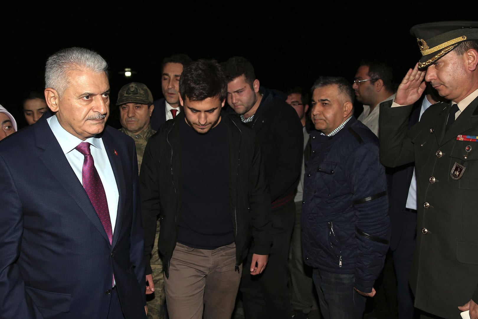 Türkische Premierminister Yildirim muss nun auf seinen Berater verzichten.