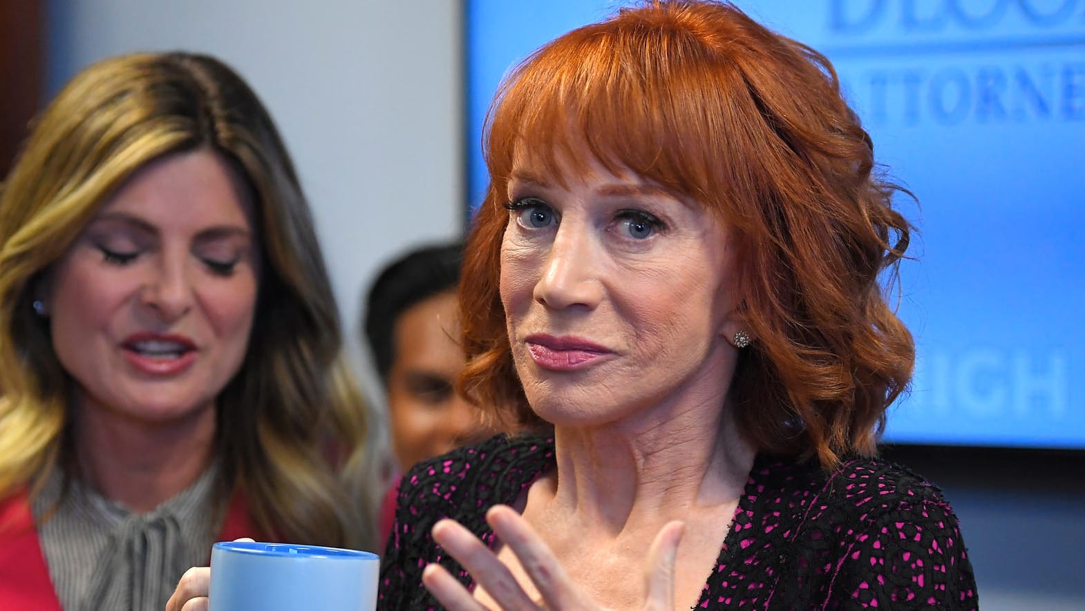 Komikerin Kathy Griffin auf einer Pressekonferenz