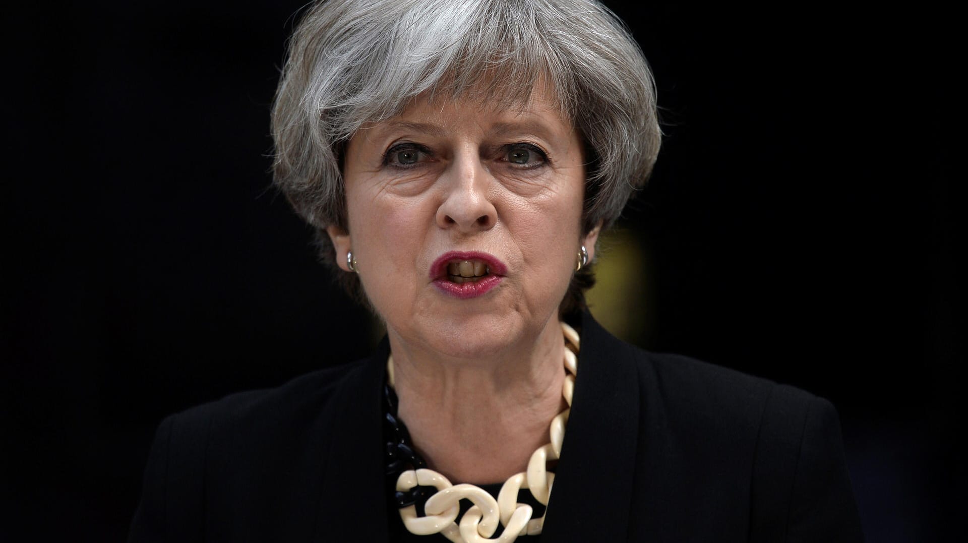 Theresa May fordert nach der Terror-Nacht von London Konsequenzen.