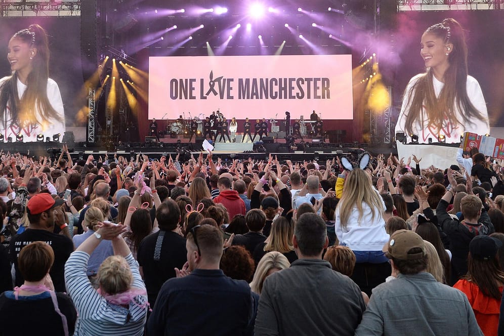 50.000 Zuschauer sahen Ariana Grande bei ihrem Benefizkonzert "One Love Manchester".
