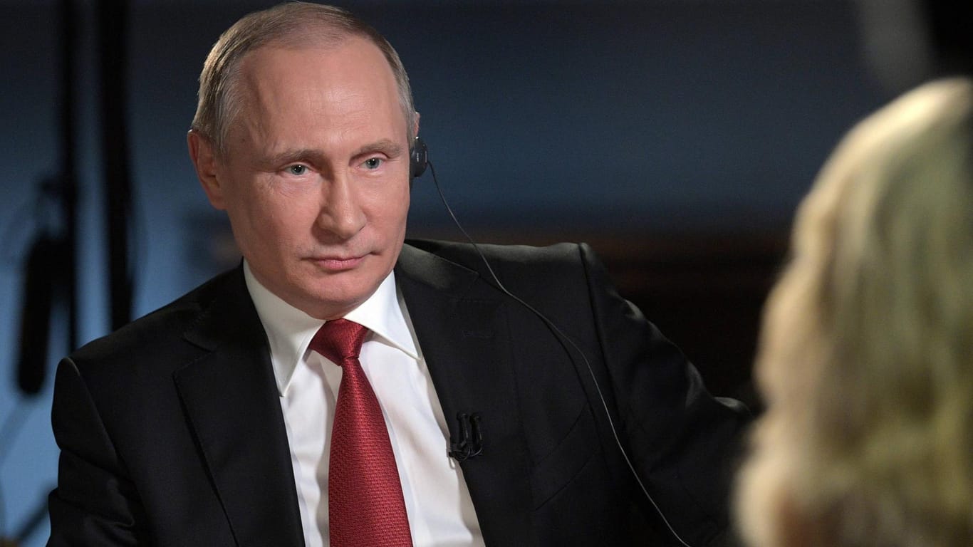 Der russische Präsident Wladimir Putin gibt dem amerikanischen Fernsehsender NBC News ein Interview.