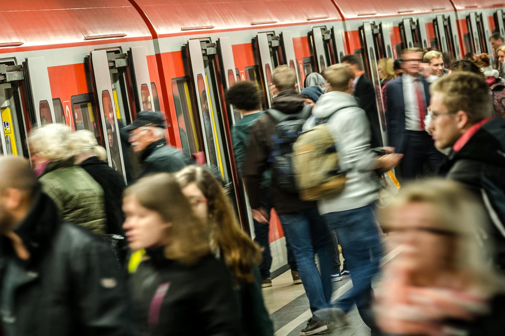 Die zufriedensten Bus- und Bahnfahrer gibt es in Hamburg.