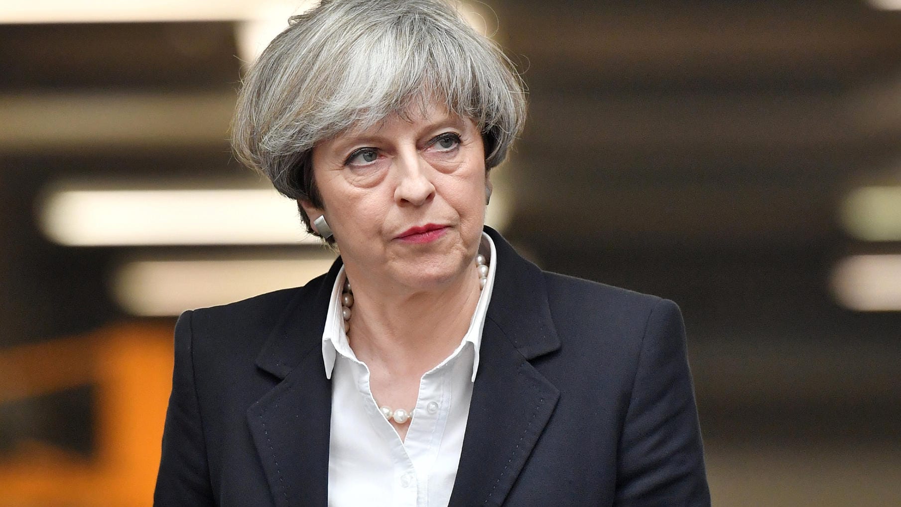 May will Menschenrechte für Extremisten einschränken