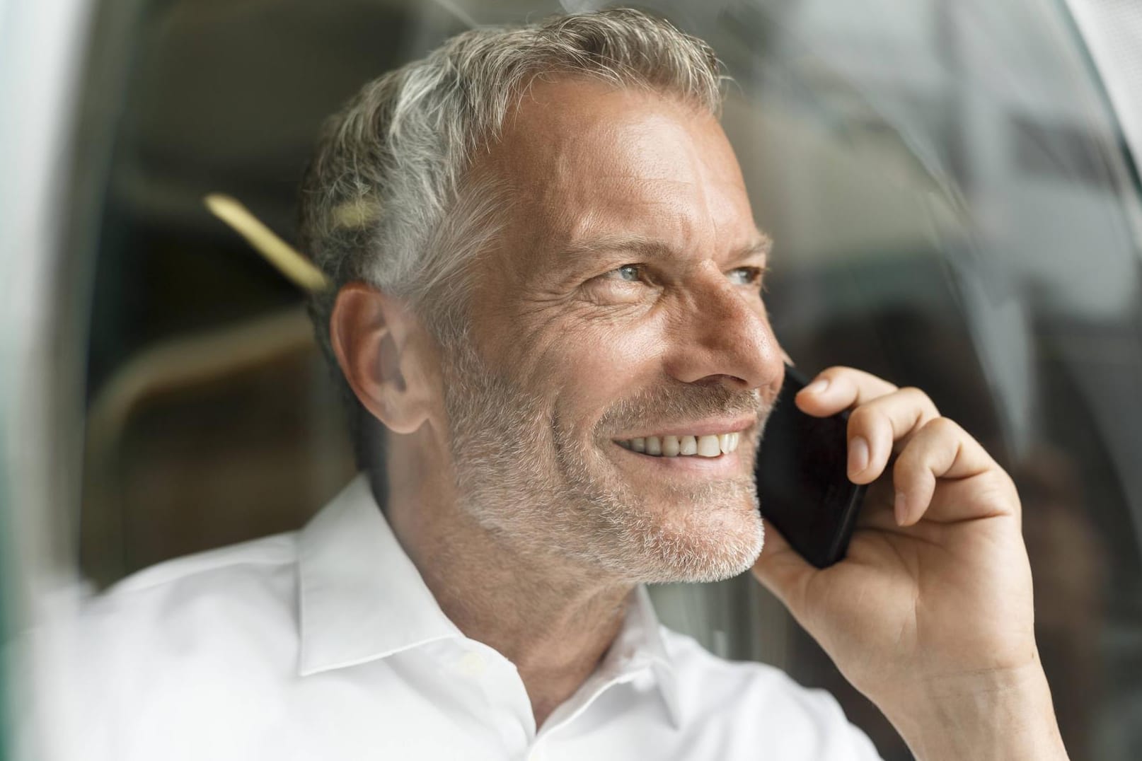 Smartphone-Apps für Senioren (Symbolbild)