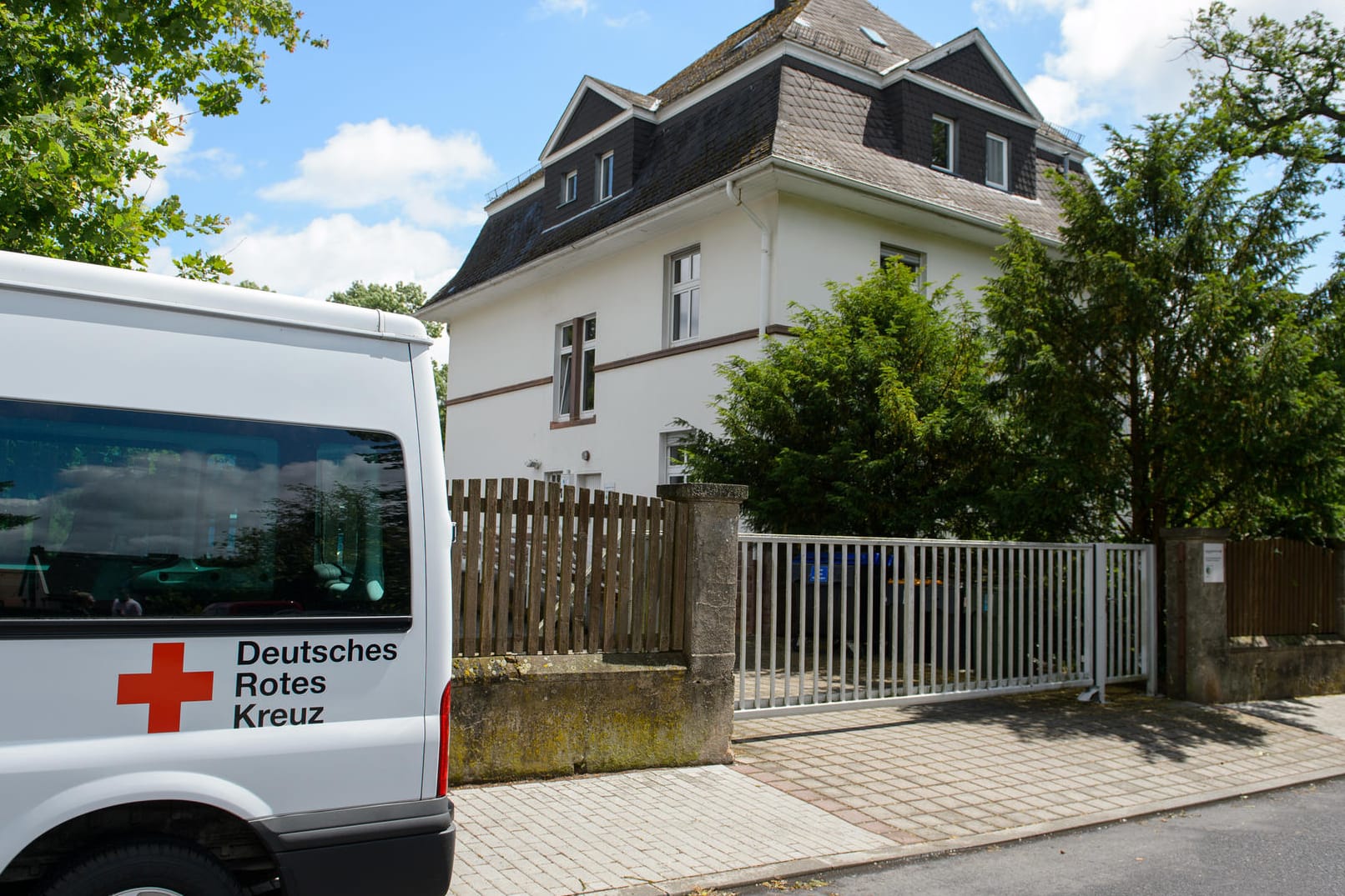 In dieser Beratungsstelle des Deutschen Roten Kreuzes in Saarbrücken ist der DRK-Mitarbeiter erstochen worden.