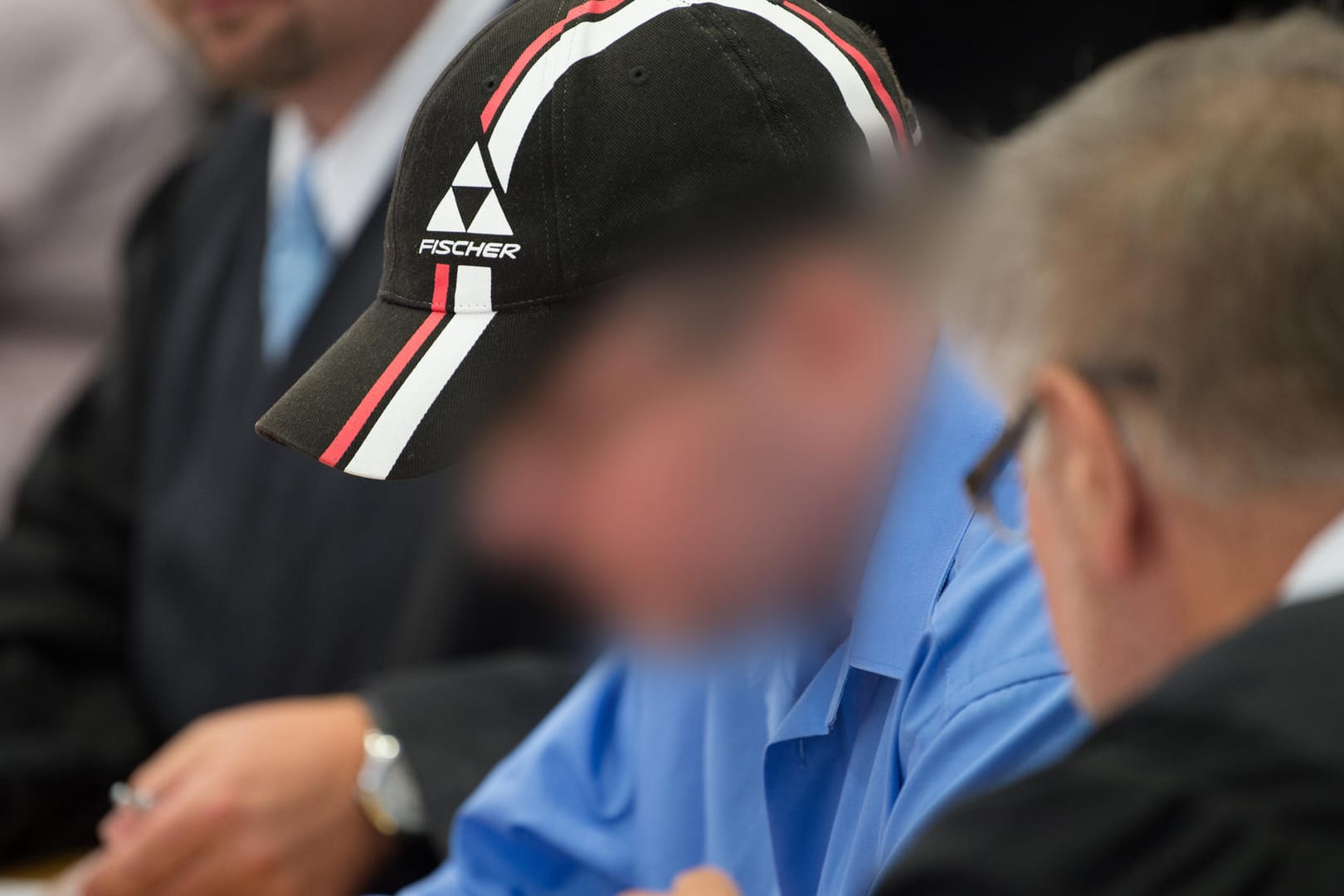 Angeklagter gesteht Mord mit Machete