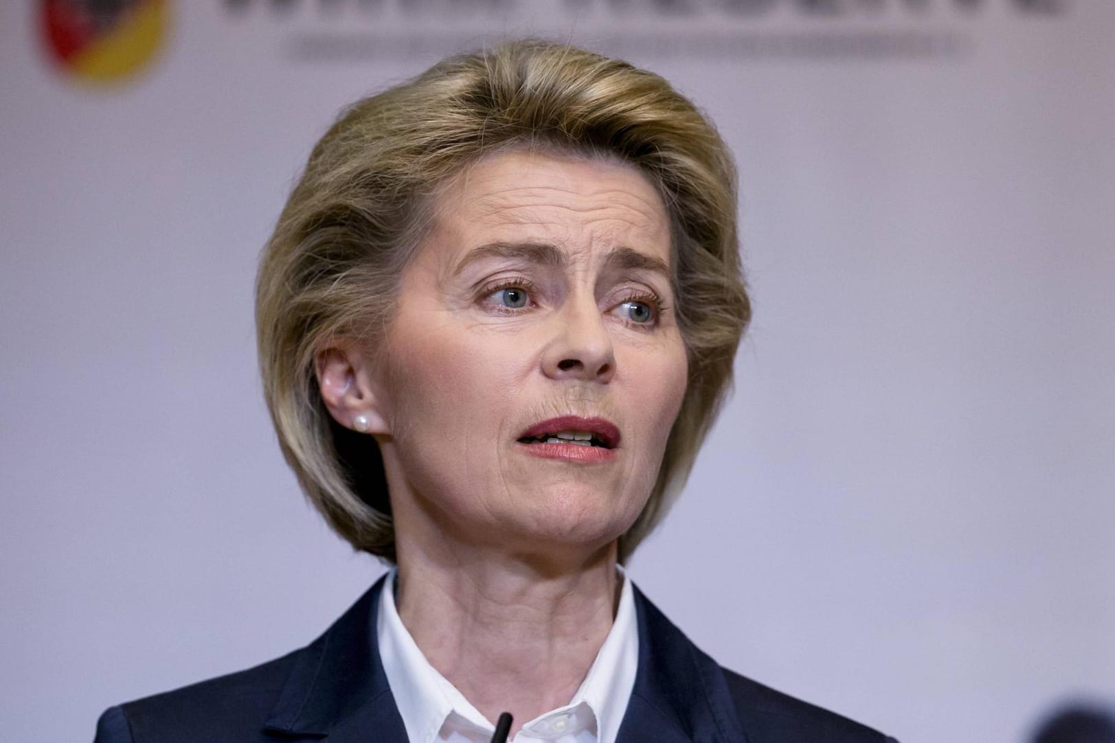Die Kritik an Verteidigungsministerin Ursula von der Leyen wird immer lauter.