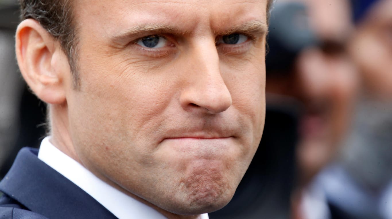 Frankreichs Präsident Emmanuel Macron winkt eine komfortable Parlamentsmehrheit.