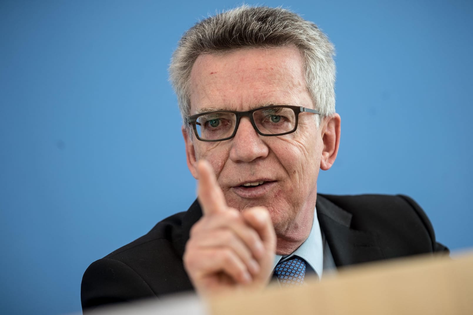 Bundesinnenminister Thomas de Maiziere (CDU) will beim Thema Cybersicherheit Unternehmen stärker unter Druck setzen.
