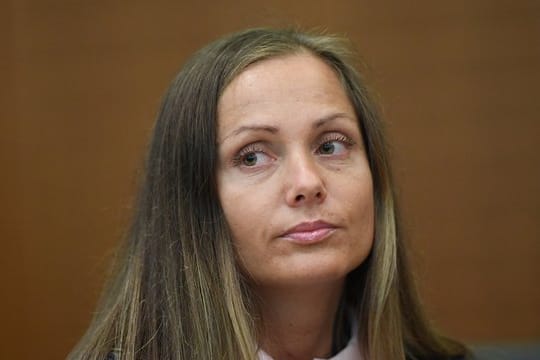 Ewa Malanda, bekannt als Rapperin Schwesta Ewa, im Frankfurter Landgericht.