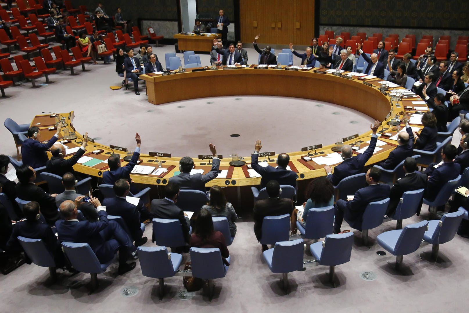 UN Botschafter bei einer Abstimmung im Sicherheitsrat der Vereinten Nationen für eine Resolution gegen Nordkorea. (Symbolbild)