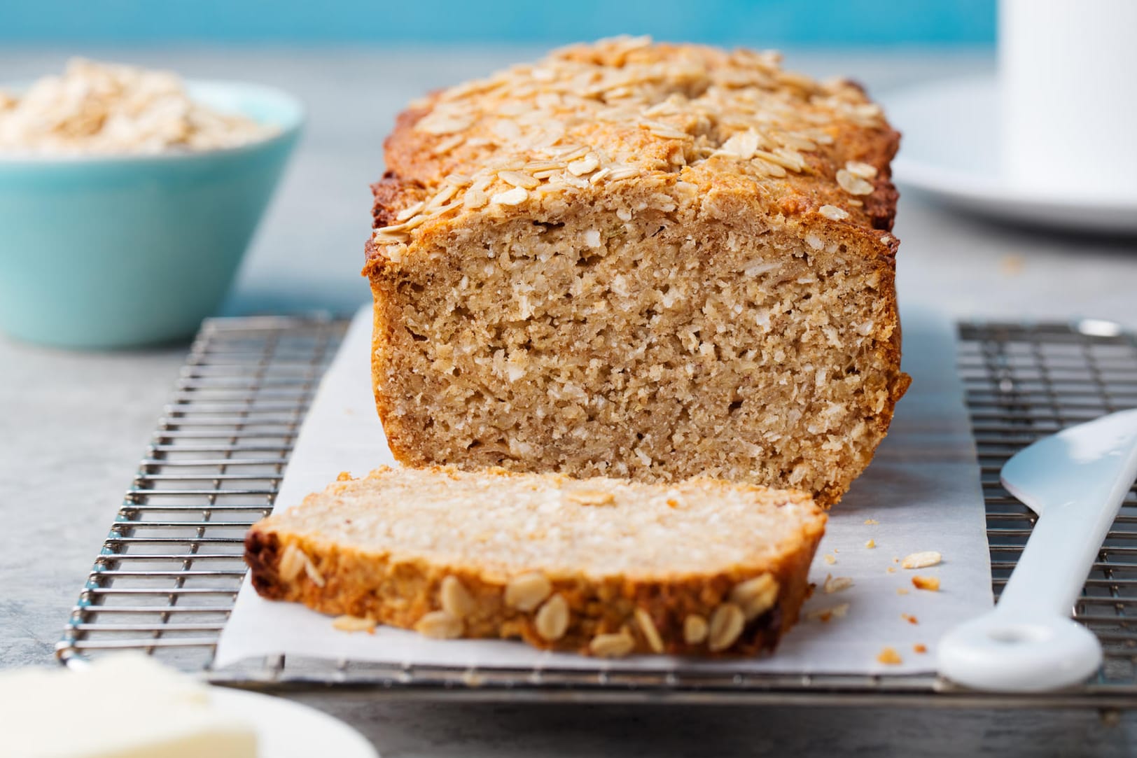 Brot mit Kokusnuss und Hafer