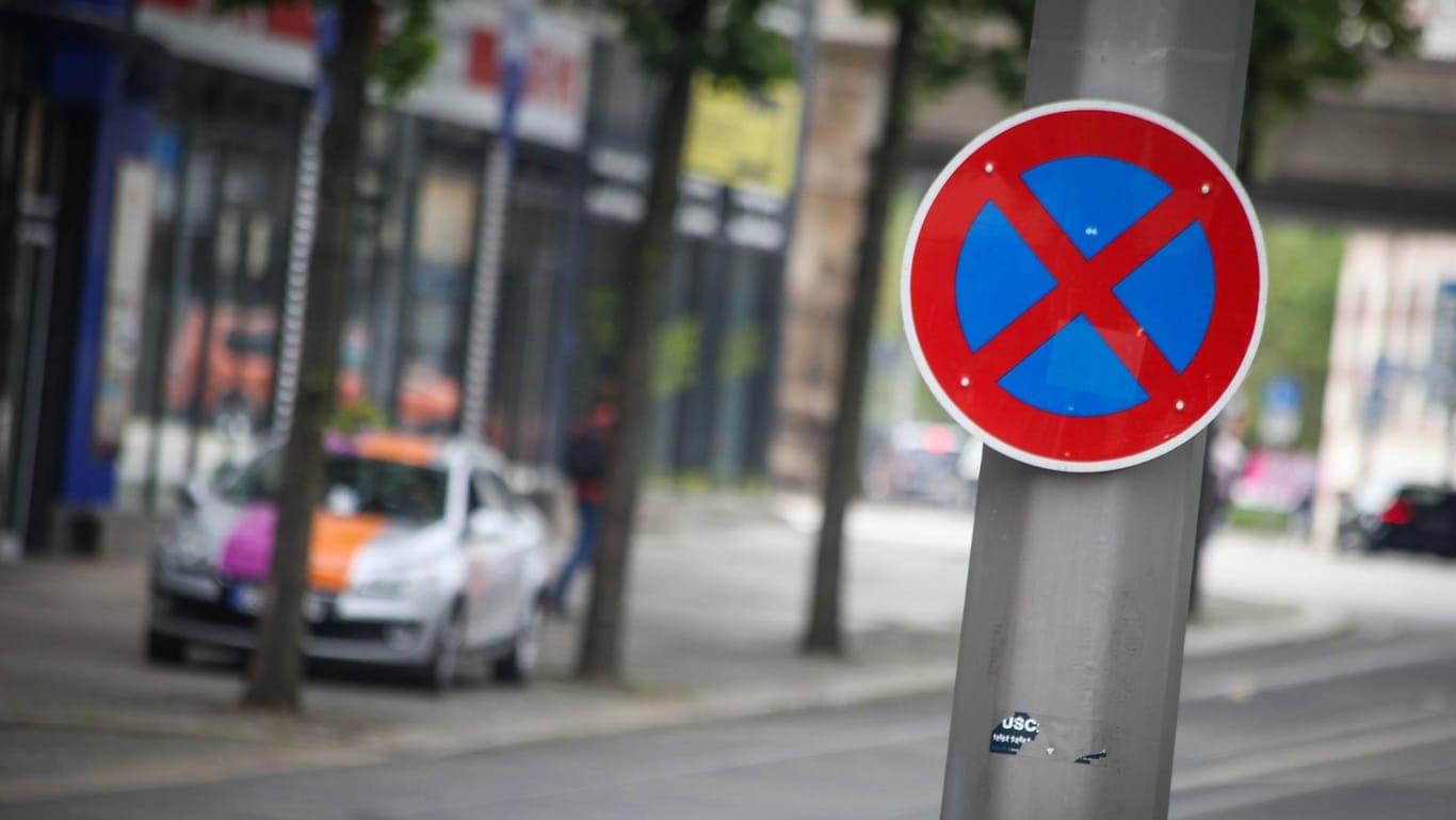 Falschparker müssen mit Bußgeldern von mindestens zehn Euro rechnen.