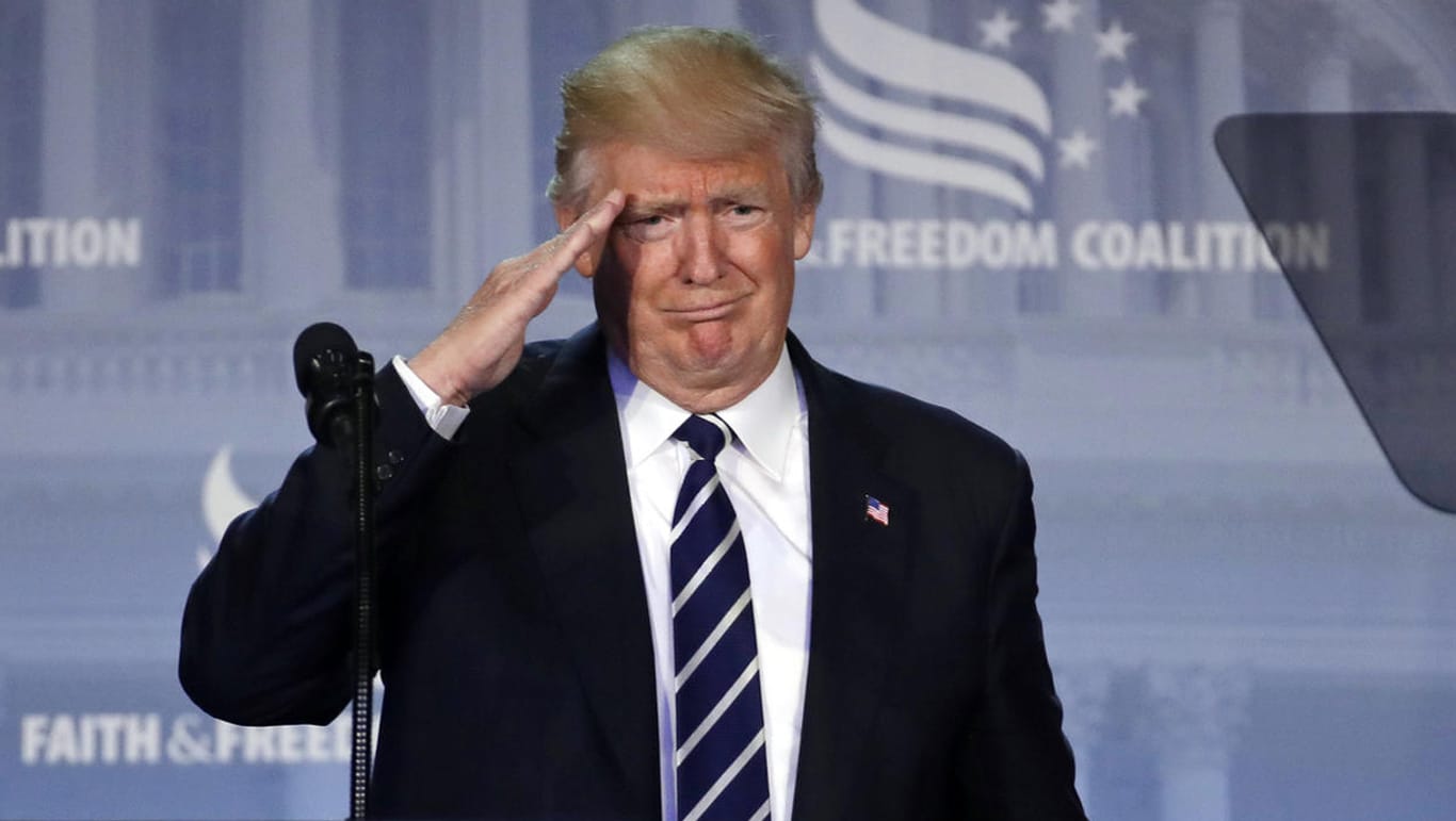 Donald Trump fühlt sich durch die Aussagen von Ex-FBI-Chef Comey "rehabilitiert".