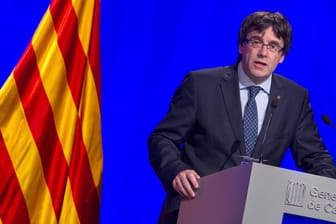 Der Ministerpräsident von Katalonien, Carles Puigdemont, treibt die Abspaltung Kataloniens von Spanien weiter voran. (Archiv)