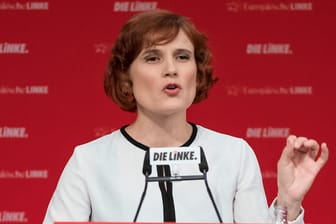 Die Parteivorsitzende der Linken, Katja Kipping, holt auf dem Bundesparteitag der Linken zum politischen Rundumschlag aus.