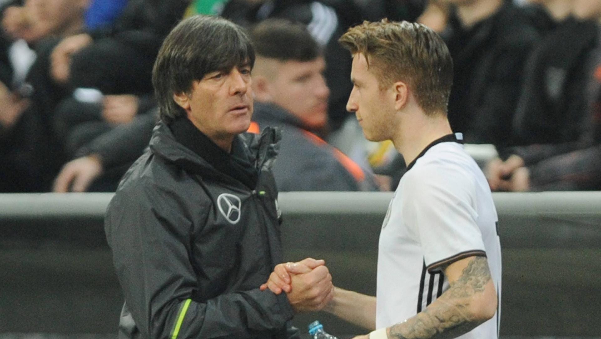 Bundestrainer Joachim Löw und Marco Reus beim 4:1-Sieg im Freundschaftsspiel gegen Italien im März 2016.