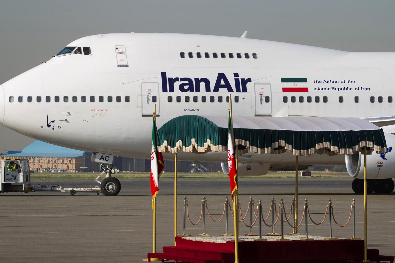 Iran richtet Luftbrücke zur Versorgung von Katar ein