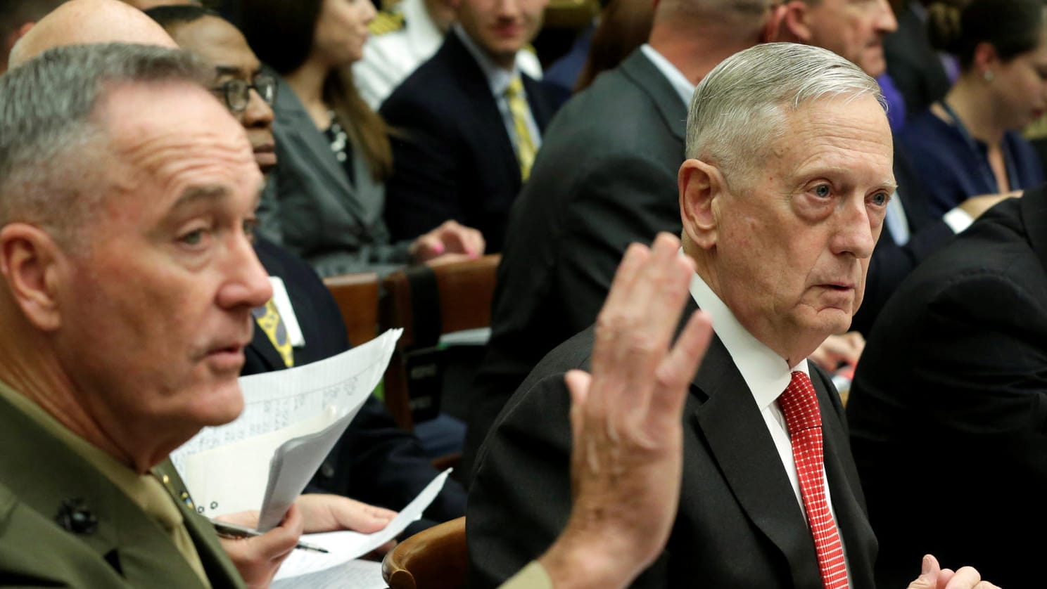 Die Forderungen des ehemaligen Marinegeneral und amtierenden US-Verteidigungsministers James Mattis stießen selbst bei den Demokraten auf Zustimmung. Die Forderungen des ehemaligen Marinegeneral und amtierenden US-Verteidigungsministers James Mattis stießen selbst bei den Demokraten auf Zustimmung.