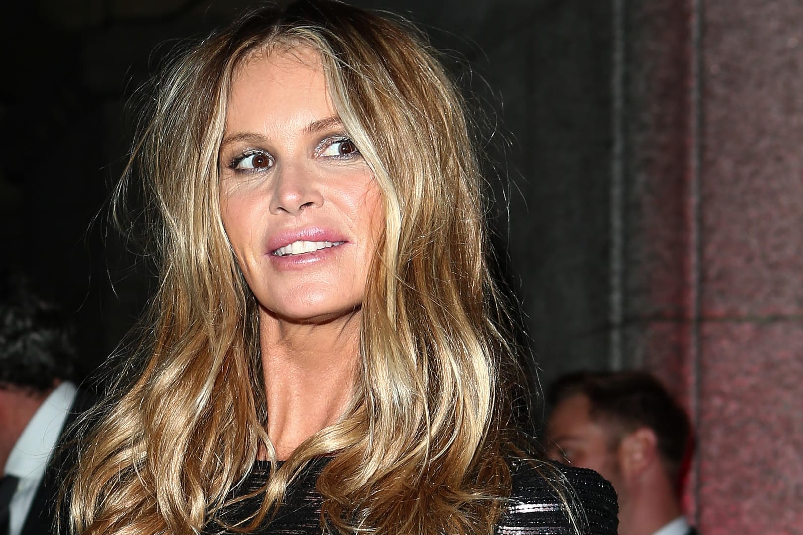 Elle Mcpherson ist angeblich wieder Single.