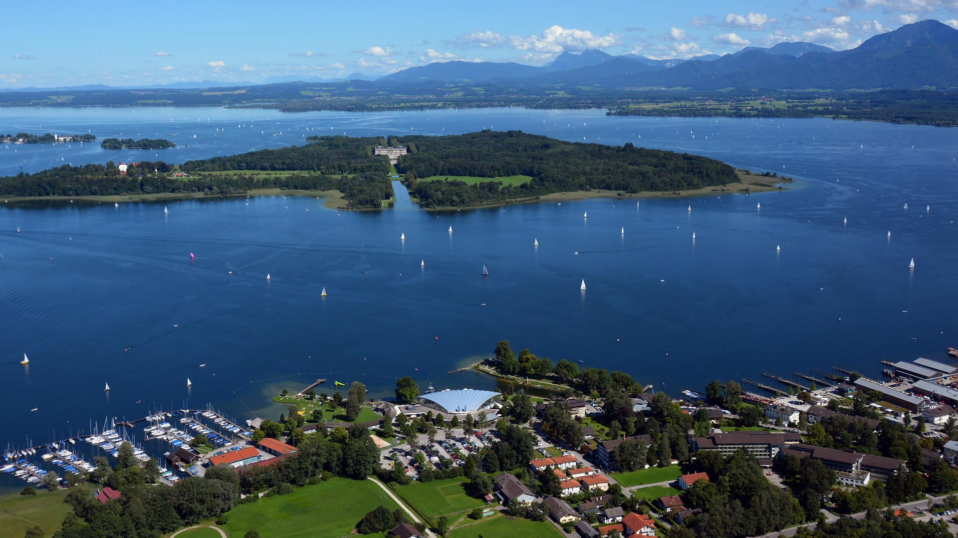 Vier Ufer und zwei Abstecher: Mit dem Fahrrad um den Chiemsee