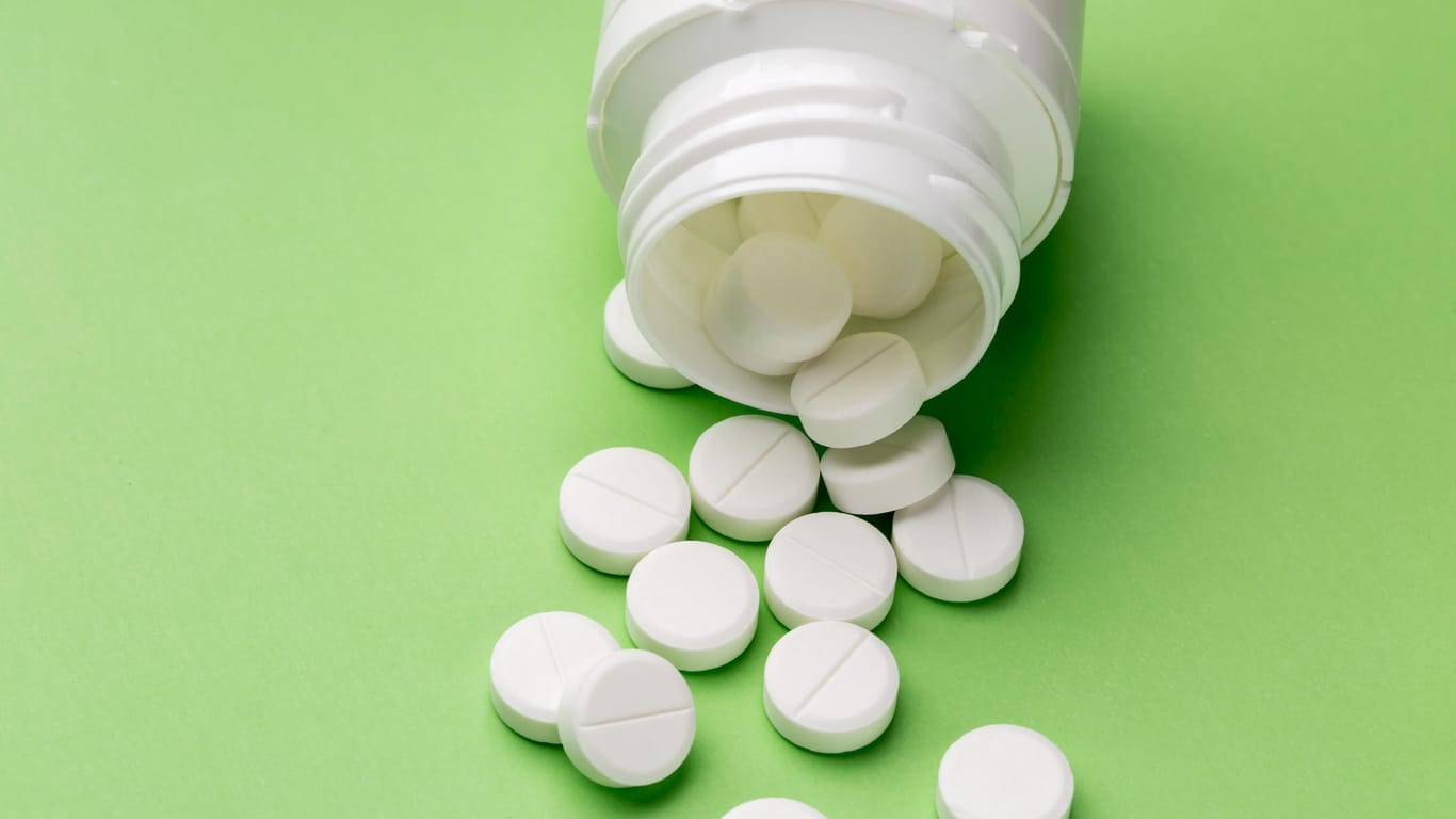Salicylsäure aus Aspirin und ähnlichen Präparaten können Magenblutungen auslösen.