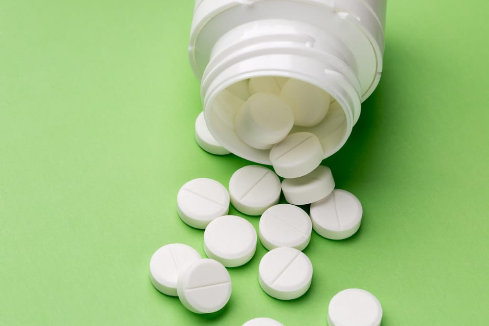 Salicylsäure aus Aspirin und ähnlichen Präparaten können Magenblutungen auslösen.
