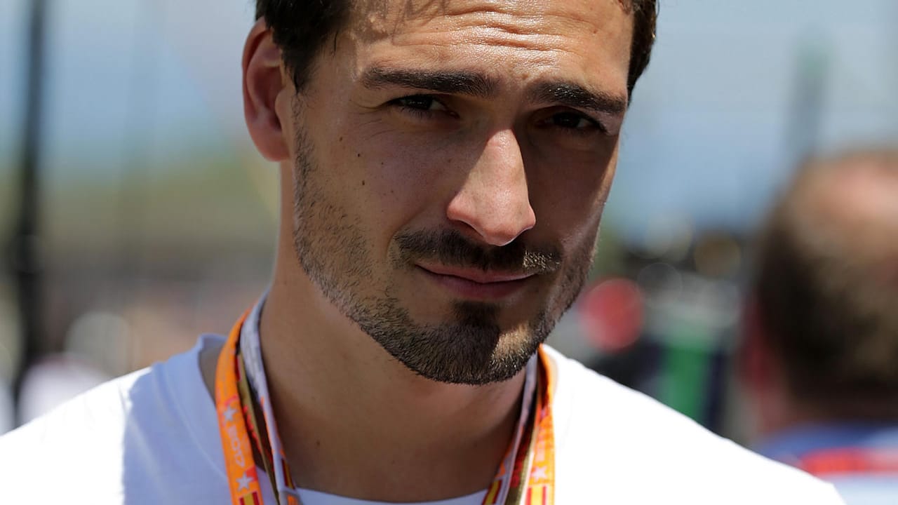 Mats Hummels ist schon seit zwei Jahren mit Cathy Hummels verheiratet. Mats Hummels ist schon seit zwei Jahren mit Cathy Hummels verheiratet.