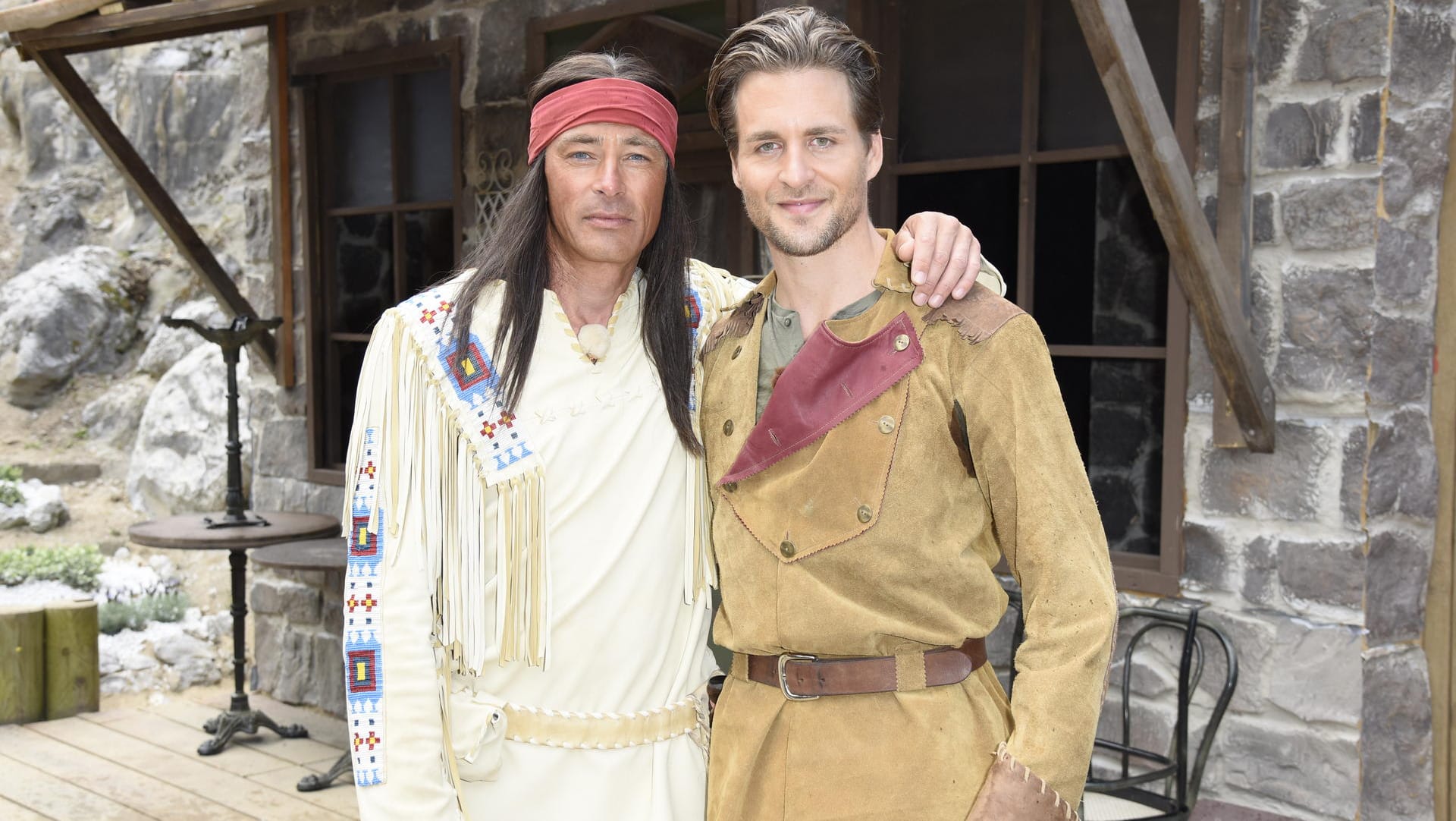 Jan Sosniok und Alexander Klaws spielen Winnetou und Old Surehand.