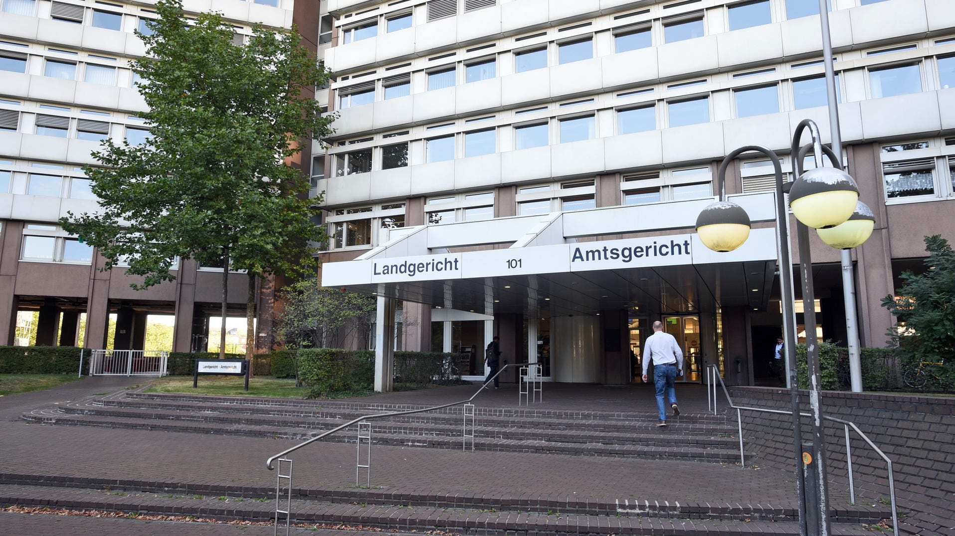 Pärchen wegen Tötung von Obdachlosem verurteilt Pärchen wegen Tötung von Obdachlosem verurteilt