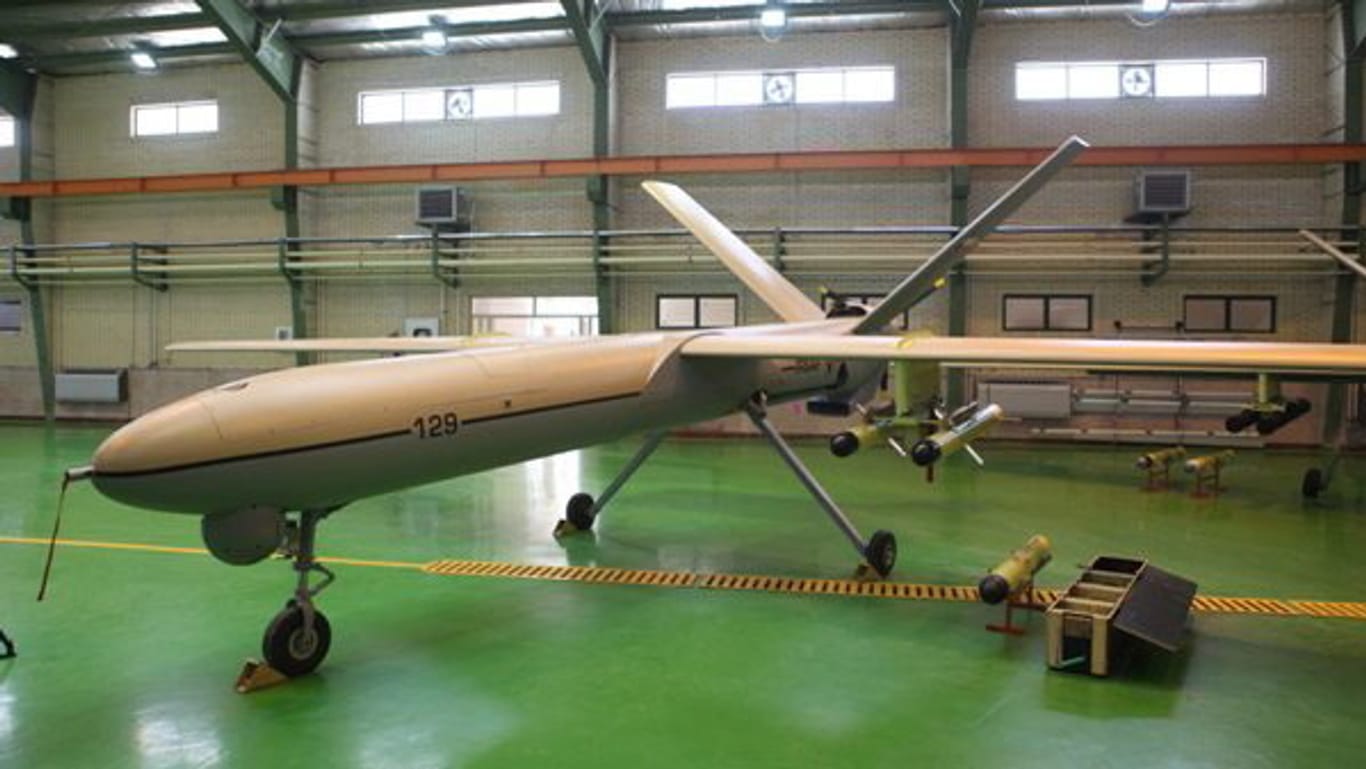 Eine Schahed 129 Drohne kann mit bis zu acht Raketen bestückt werden (Archiv).