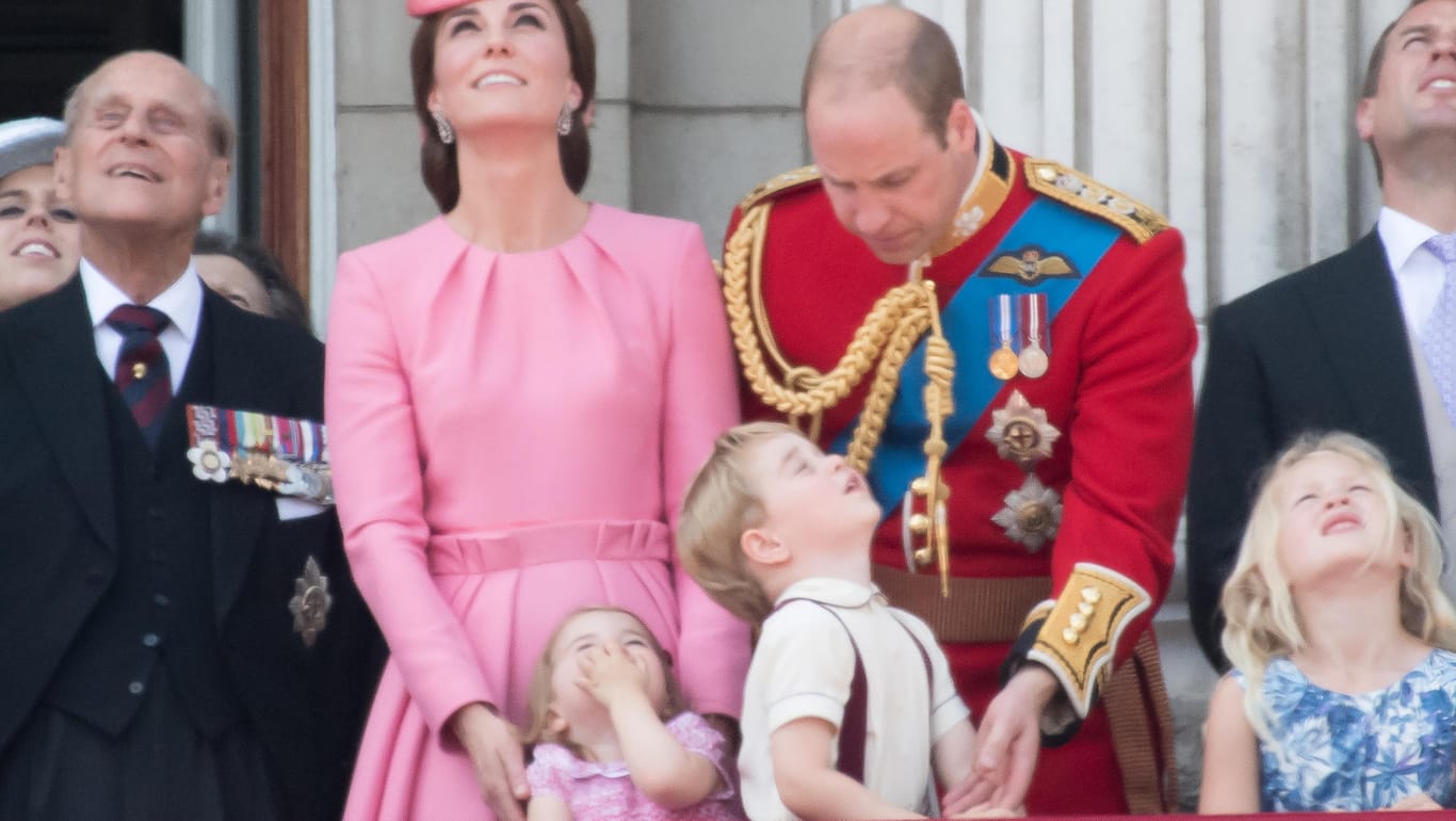 Bei den "Trooping the Colour"-Feierlichkeiten hatte Prinz George schlechte Laune.