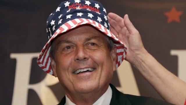Der Republikanische Kongress-Abgeordnete Ralph Norman lächelt nach dem Sieg bei einer Nachwahl in South Carolina. Der Republikanische Kongress-Abgeordnete Ralph Norman lächelt nach dem Sieg bei einer Nachwahl in South Carolina.