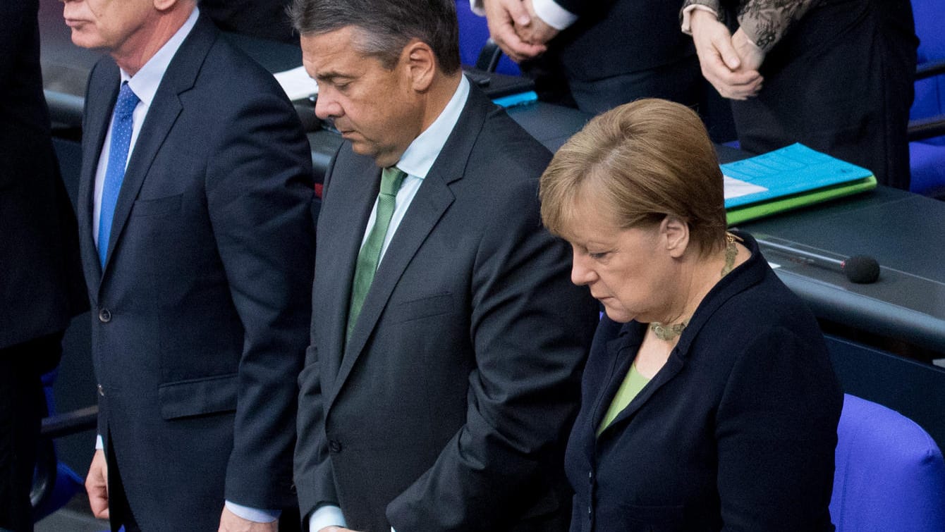 Der Bundestag hat des verstorbenen Altkanzlers Helmut Kohl gedacht.