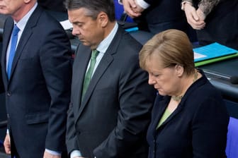 Der Bundestag hat des verstorbenen Altkanzlers Helmut Kohl gedacht.