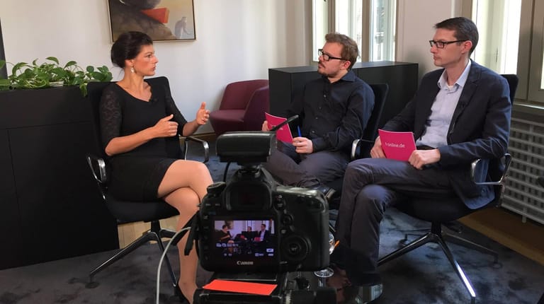Mit Sahra Wagenknecht sprachen die t-online.de-Redakteure Patrick Diekmann und Carsten Werner.