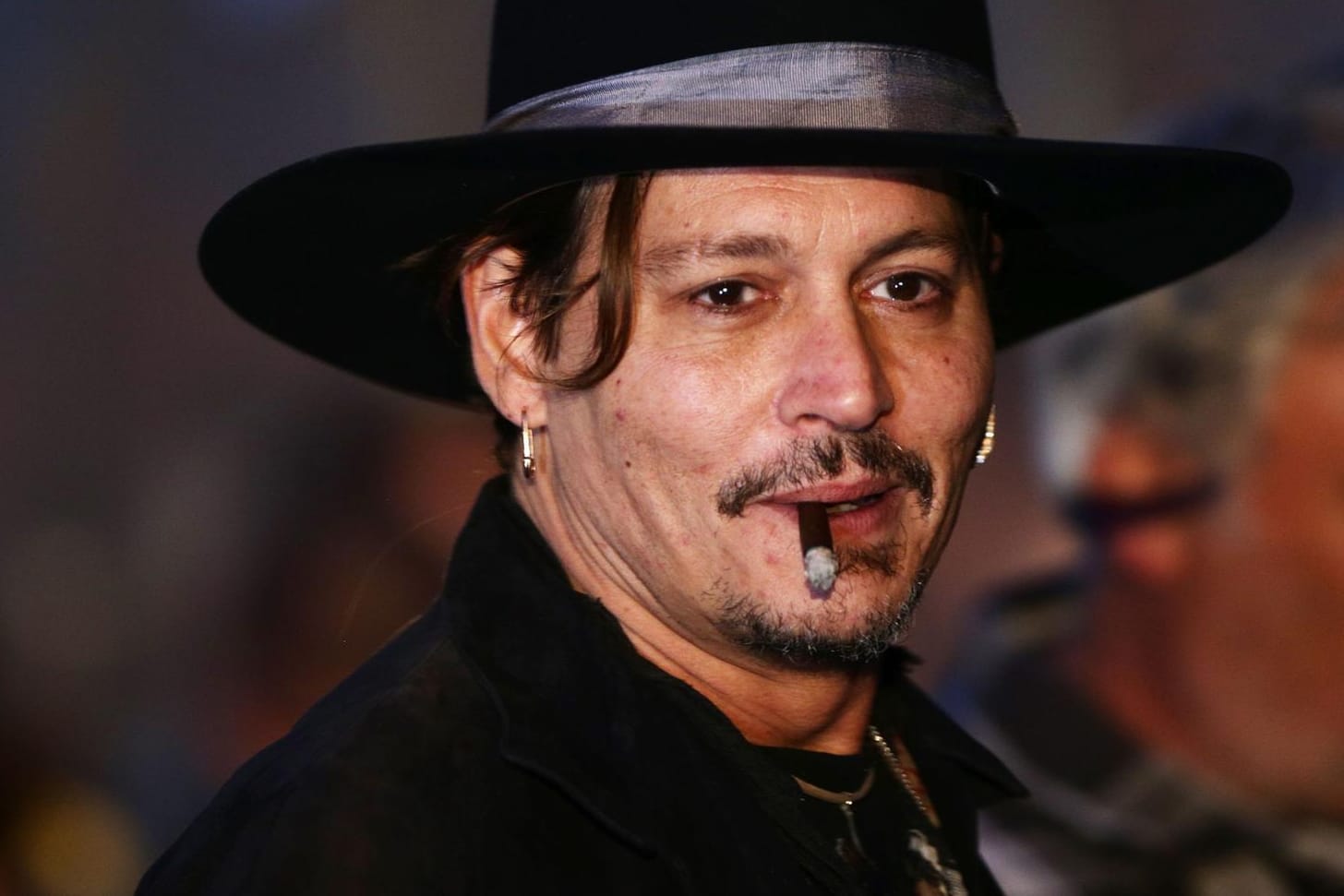 Johnny Depp gerät nach seinem "Witz" über einen Mordanschlag auf Donald Trump in die Kritik.