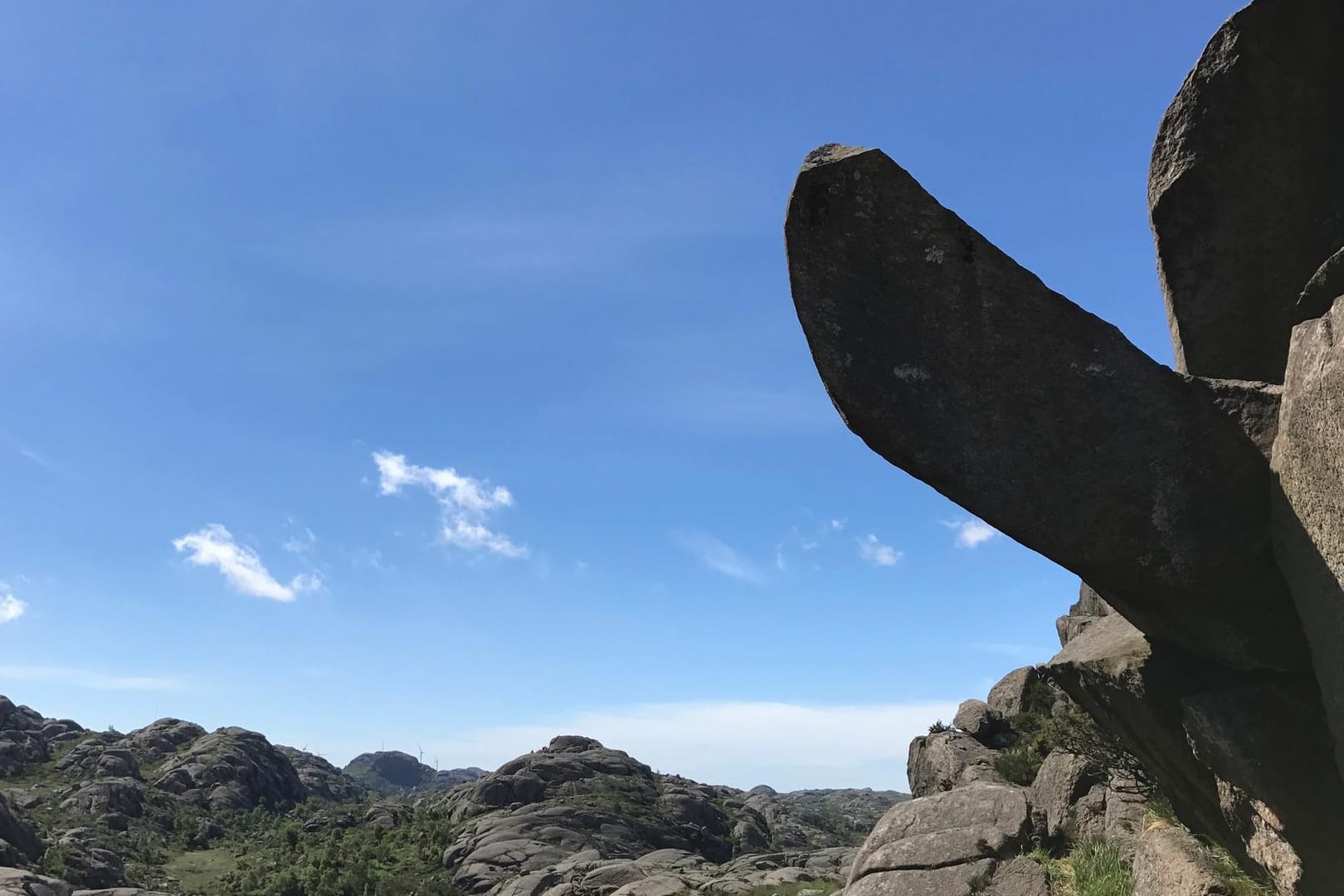 Vandalen hacken "Trollpenis" in Norwegen ab