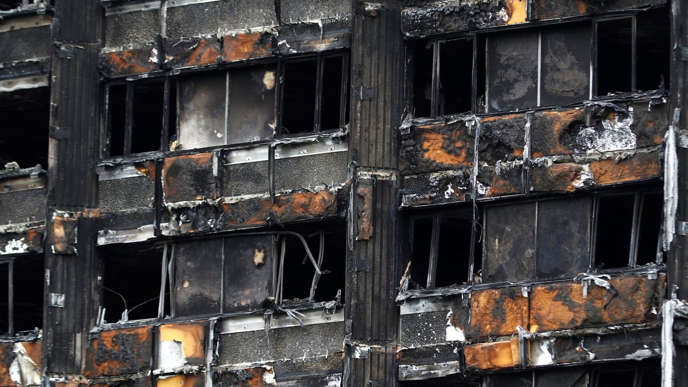 Der ausgebrannte Grenfell Tower in London.