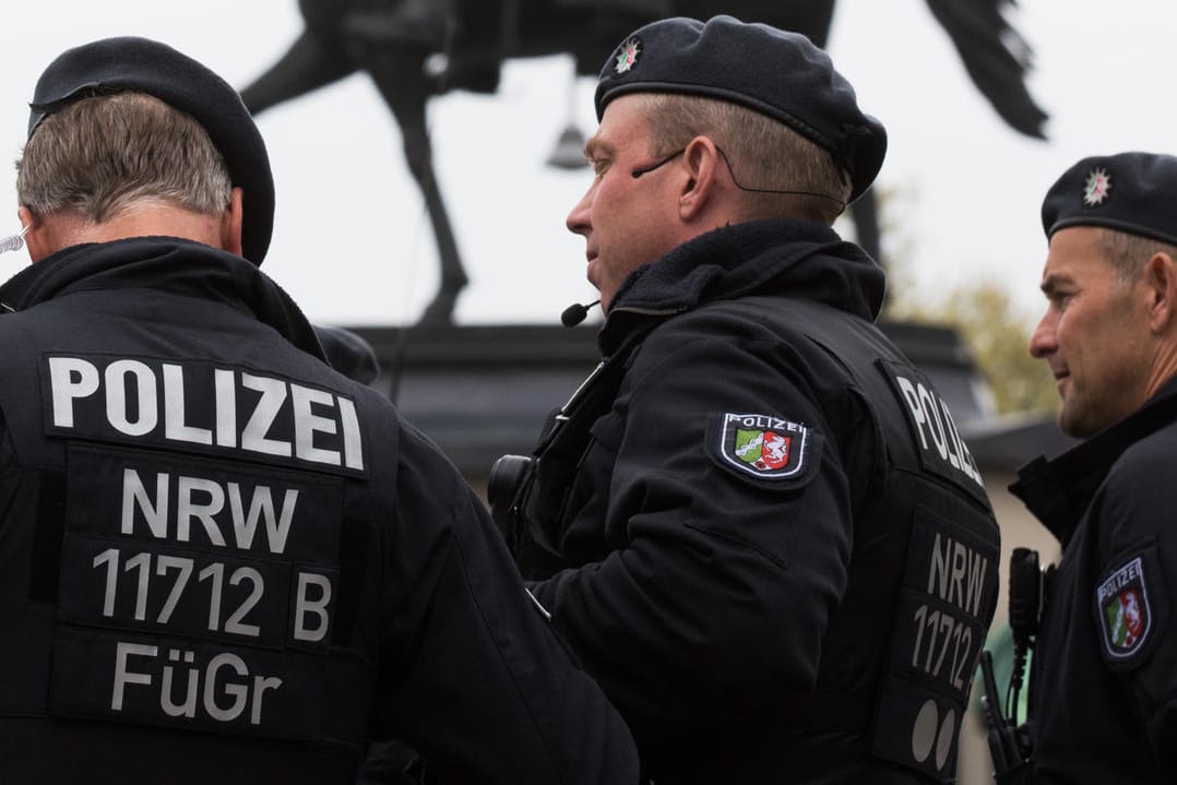 In Nordrhein-Westfalen musste die Polizei gegen rund 250 Störer vorgehen.
