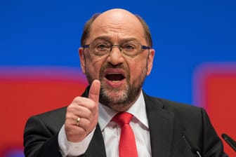 SPD-Spitzenkandidat Martin Schulz fordert eine Abstimmung im Bundestag zur Homo-Ehe.