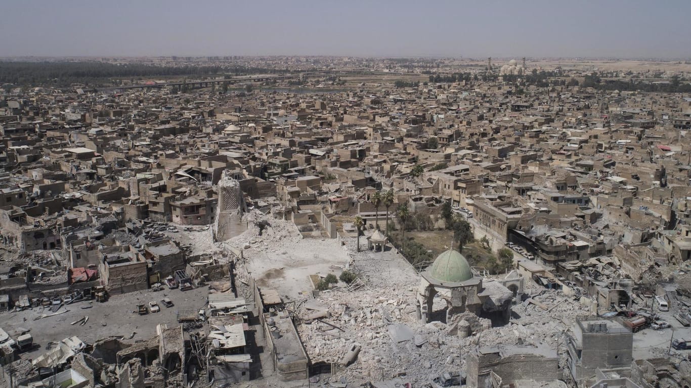 Von der einstigen Moschee aus dem 12. Jahrhundert ist nach der Sprengung durch den IS kaum etwas geblieben.