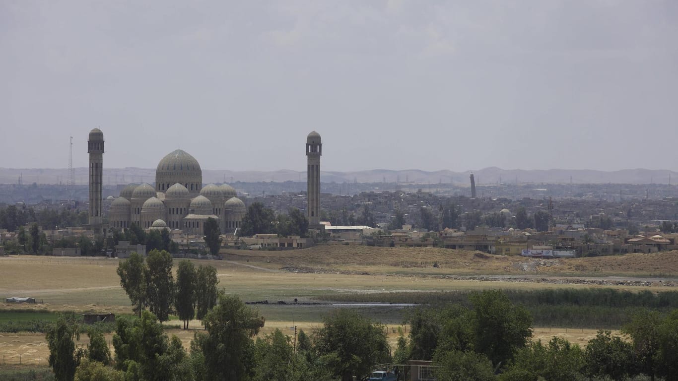 Vor dem Krieg galt die Große Moschee von Mossul mit ihrem schiefen Minarett als Pilgerstätte für Muslime.