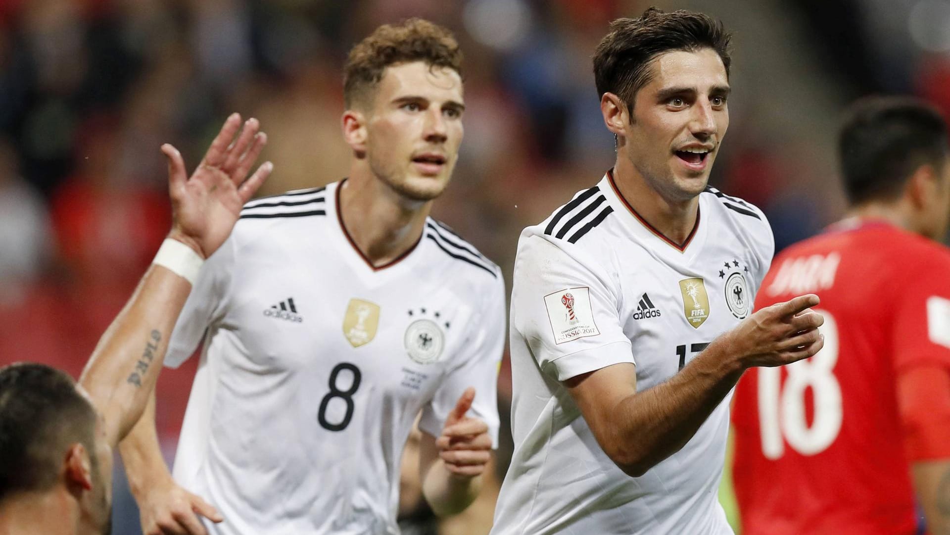 Leon Goretzka (l.) und Lars Stindl (r.) stehen in der Startelf gegen Chile.