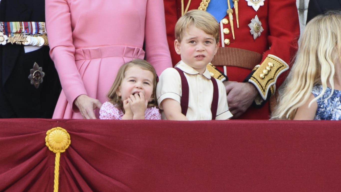 Prinzessin Charlotte und Prinz George begleiten Mama und Papa auf ihrem Auslandsbesuch.
