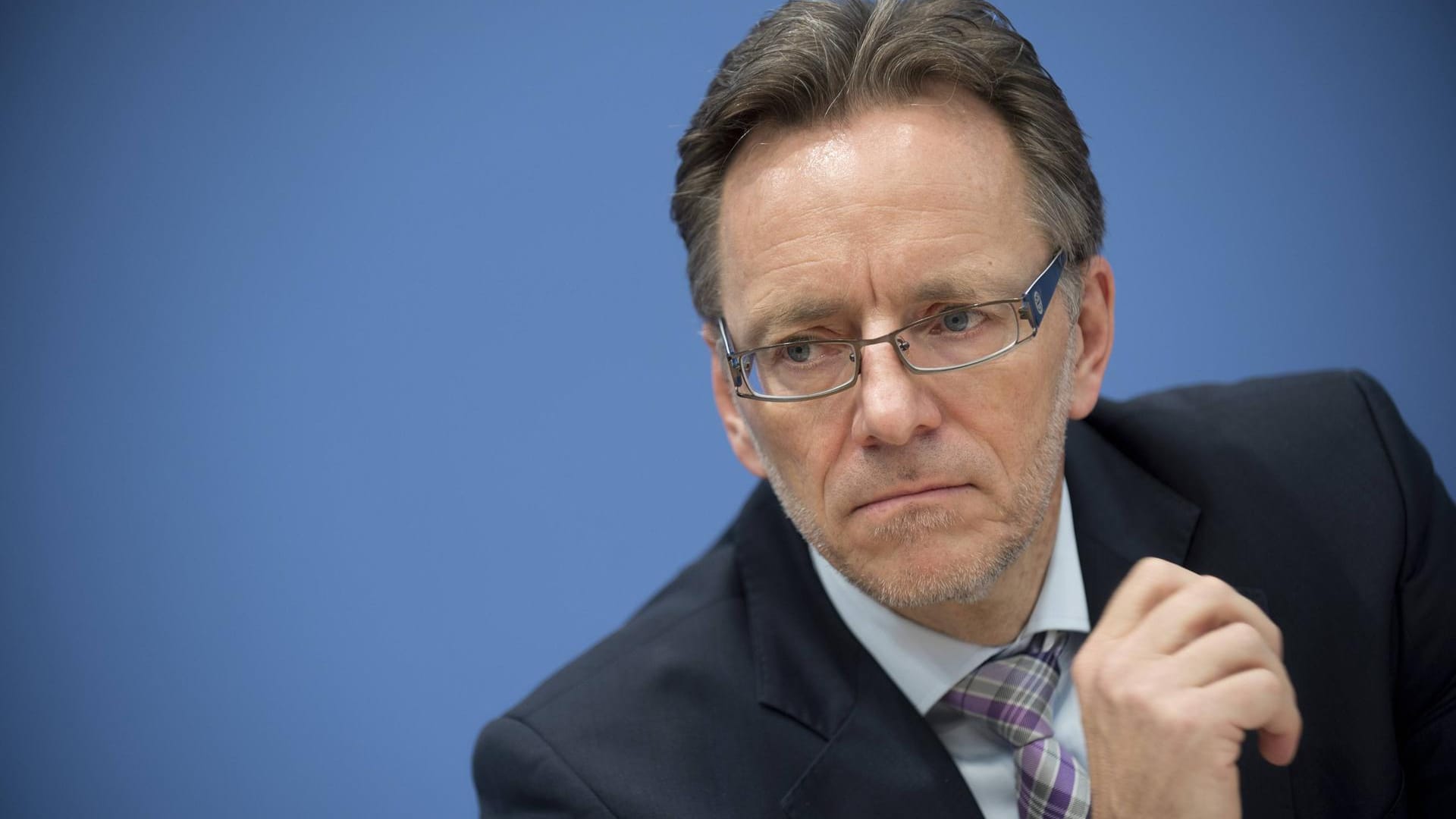 Holger Münch, Präsident des Bundeskriminalamtes BKA, waehrend einer Bundespressekonferen Holger Münch, Präsident des Bundeskriminalamtes BKA, waehrend einer Bundespressekonferen