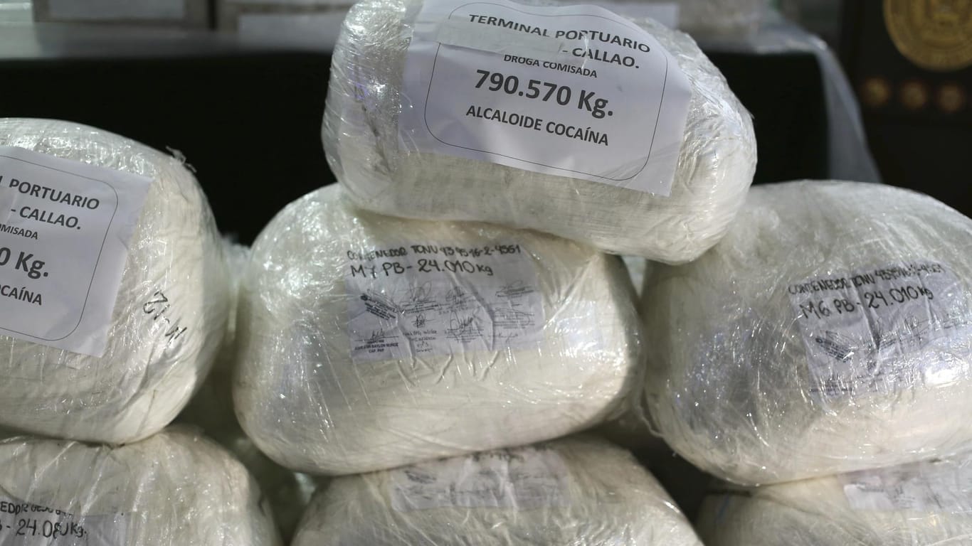 Durch die Polizei beschlagnahmtes Kokain in Lima, Peru.